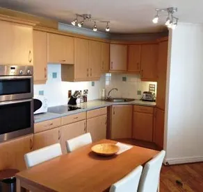 Styles Apartments - Image 2