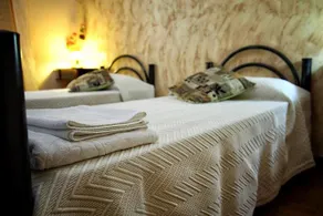 B&B Bed Pegaso - Image 4