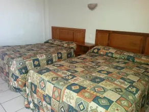 Hotel Plaza Gloria - Image 4