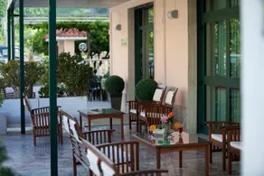 Hotel Jean Pierre - Image 4