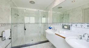 Eaglereach Resort - Wanji Pool & Spa Getaway - Image 5
