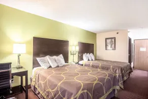 Americas Best Value Inn Galesburg - Image 2