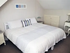 The Beach House - Image 5