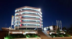 Donny Luxury Apartment - Image 4