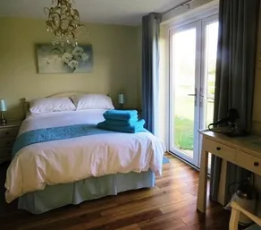 Three Springs Annexe - Image 2
