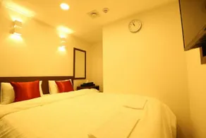 Running Man Hostel - Image 4
