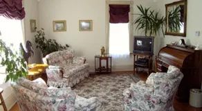 Savery House Bed & Breakfast - Image 5