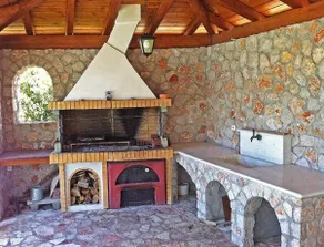 Aphrodite's House - Image 4