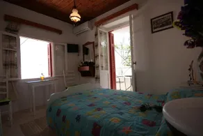 Studios Bourgos - Image 3