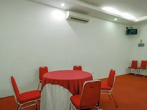 Royal Phoenix Hotel - Image 4