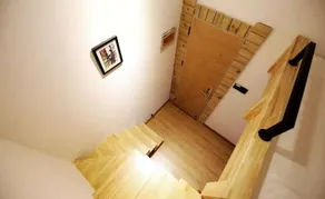 Rong Gallery Inn - Image 2