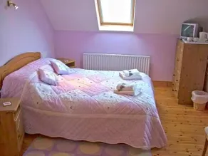 Sea Crest Farmhouse B&B - Image 3
