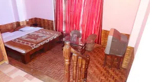 Hotel Alpine Crest - Image 5