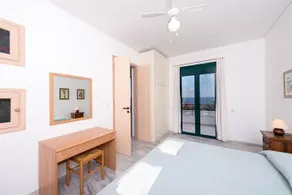 Aris Villa - Image 4