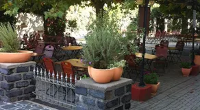 Bottroper - Brauhaus Hotel - Image 4