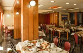 Hotel Tivoli - Image 2