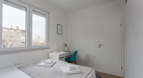 Sweet Home Apatment Split - Image 4