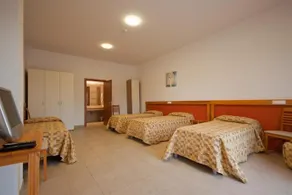 D&D Hotel - Image 4