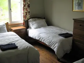 Lavender Cottage Oake - Image 2