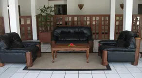 Lagoon Resort - Image 5