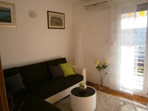 Apartments Roselina and Renata - Image 2