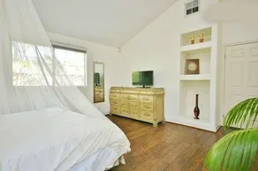 3BD Luxury Next to Universal Studios - Image 4
