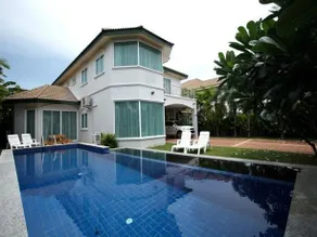 Wonderland Pool Villa - Image 5