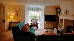 Violet Cottage - Image 2