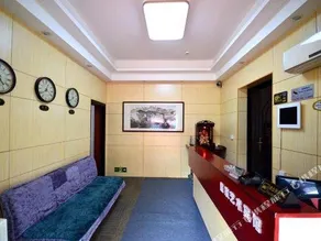 RUJIA ART HOTEL - Image 2