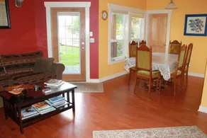 Ucluelet Guest House - Image 3