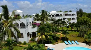 Amani Residence Beverly Suites - Image 5
