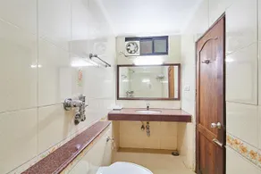 Hotel Sabari Park - Image 5