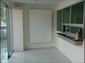 Lively Guest House Bangkok - Image 2