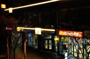 Charming Central Apartment Ploiesti - Image 2