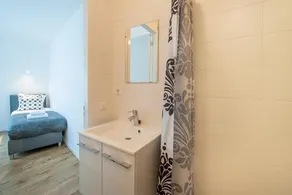 Sarphatipark Apartments - Image 4