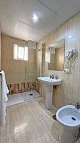 Hotel Acuarium Fuengirola - Image 2