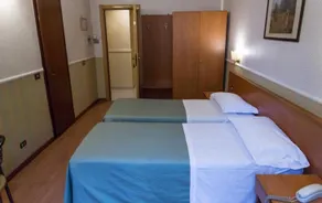 Hotel Capitol Roma - Image 4
