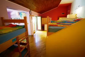 Manga Hostel - Image 3