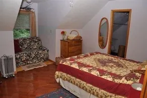 Inn the Woods Ruby Minisee - Image 4
