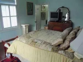Berney Fly Bed and Breakfast - Image 2