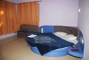 Hotel Pachmarhi Regency - Image 5