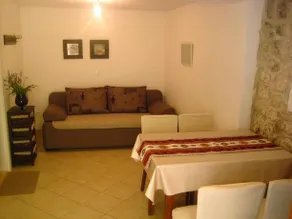Holiday Home Kamena Igrane - Image 4