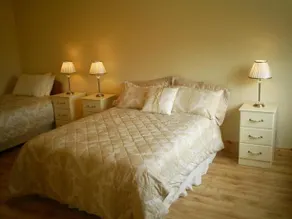 Derry House - Image 3
