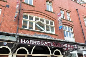 Cheltenham by Harrogate Serviced Apartments - Image 4