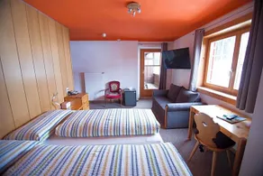 Hotel Hold - Image 5