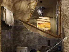 XIAO'AO JIANGHU GUEST HOUSE - Image 3