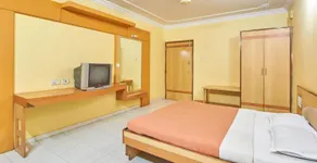 Hotel Varsha Inn - Image 5