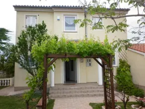 Holiday House Stinjan - Kozada - Image 2