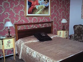 Hotel Royal - Image 2