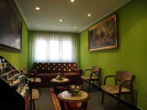 Hotel Paris - Image 4